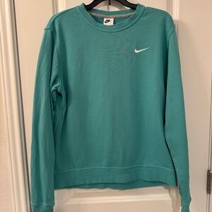 Nike Sportswear Women's Medium Pullover Sweatshirt
Crewneck Teal Green